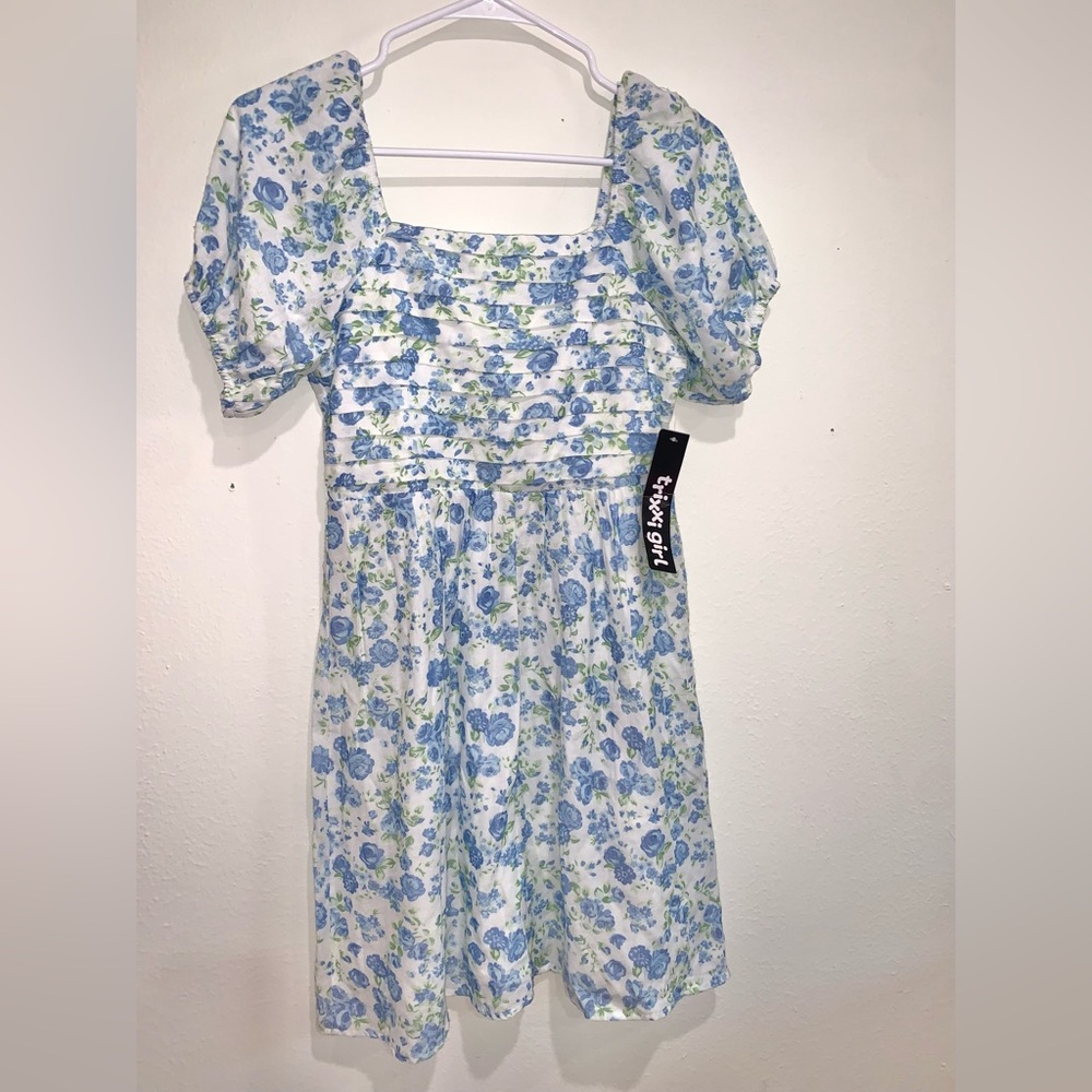 NWT Trixxi White and Blue Floral Mini Dress- size 14 juniors